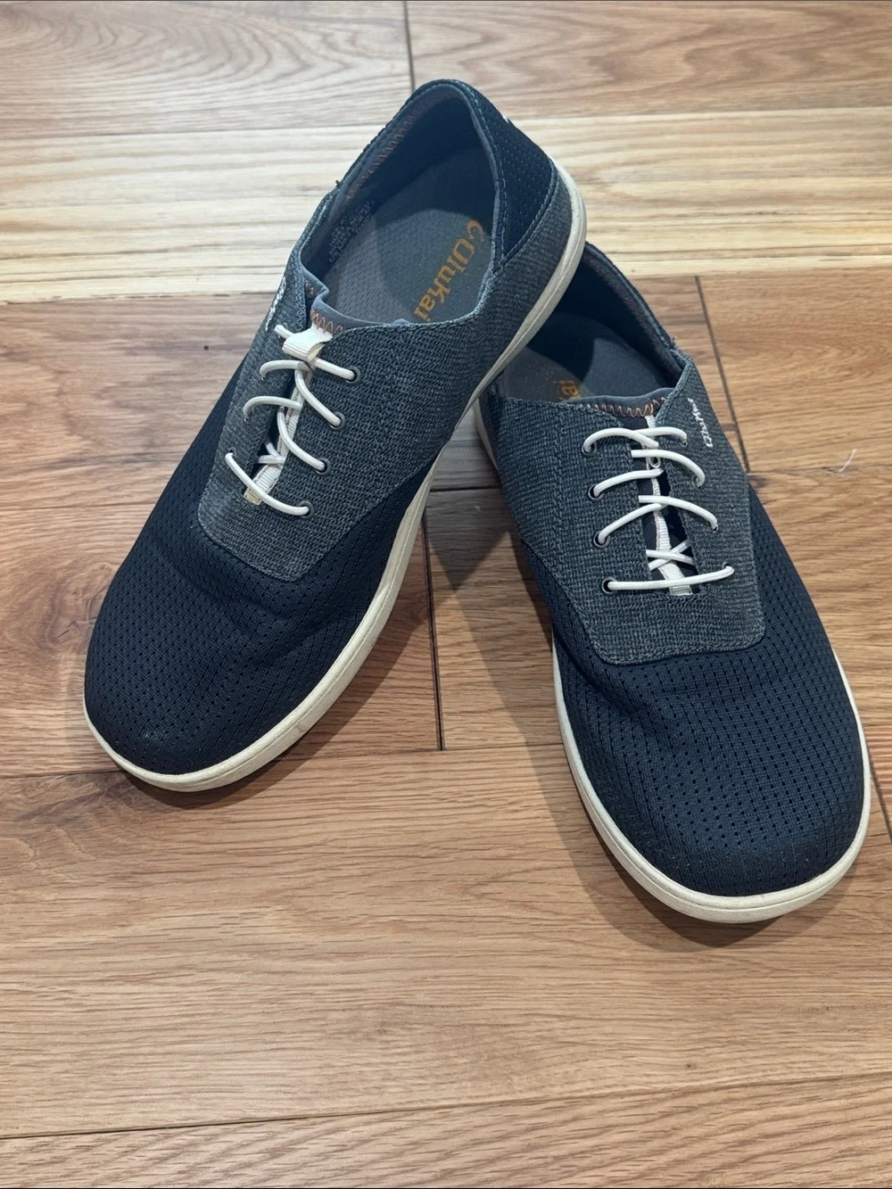 OluKai | Nohea Moku Men's Casual Slip On Boat Shoes Size 9.5 Gray/Black